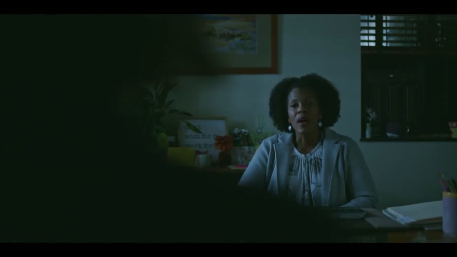 Patrece Bloomfield as Theresa Ogletree in The Outsider